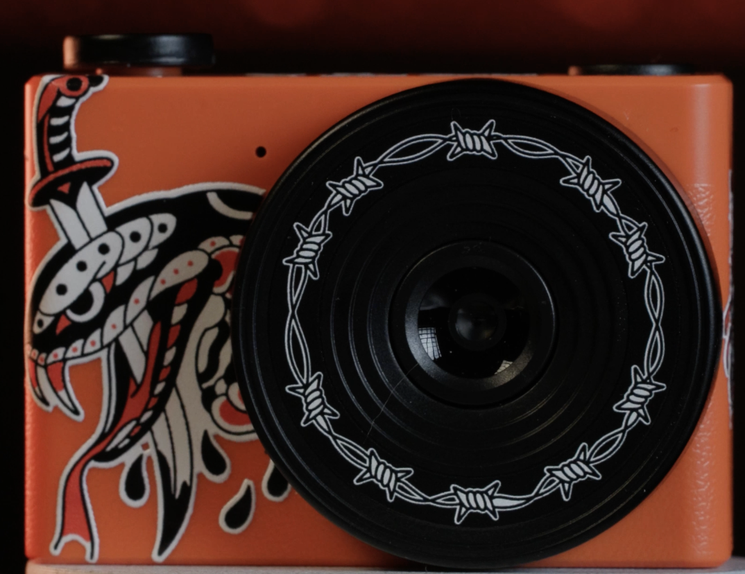Mini Retro Camera - Image 5