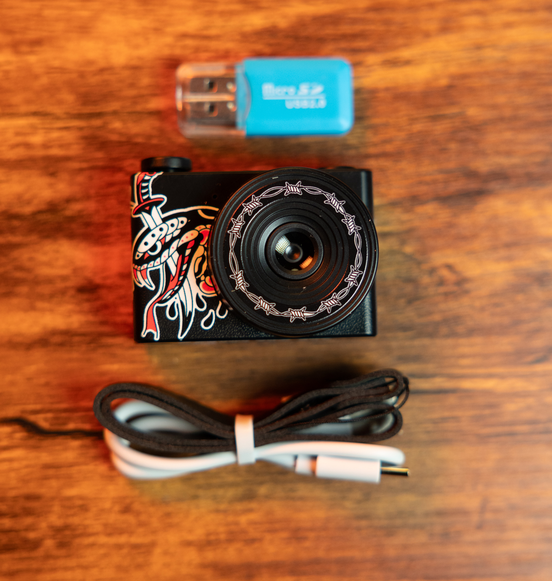 Mini Retro Camera (Black Snake)